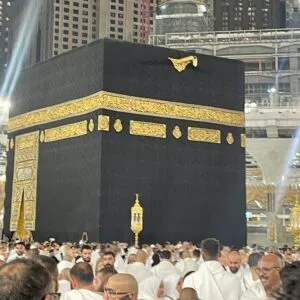 Die Kaaba in der Heiligen Moschee in Mekka